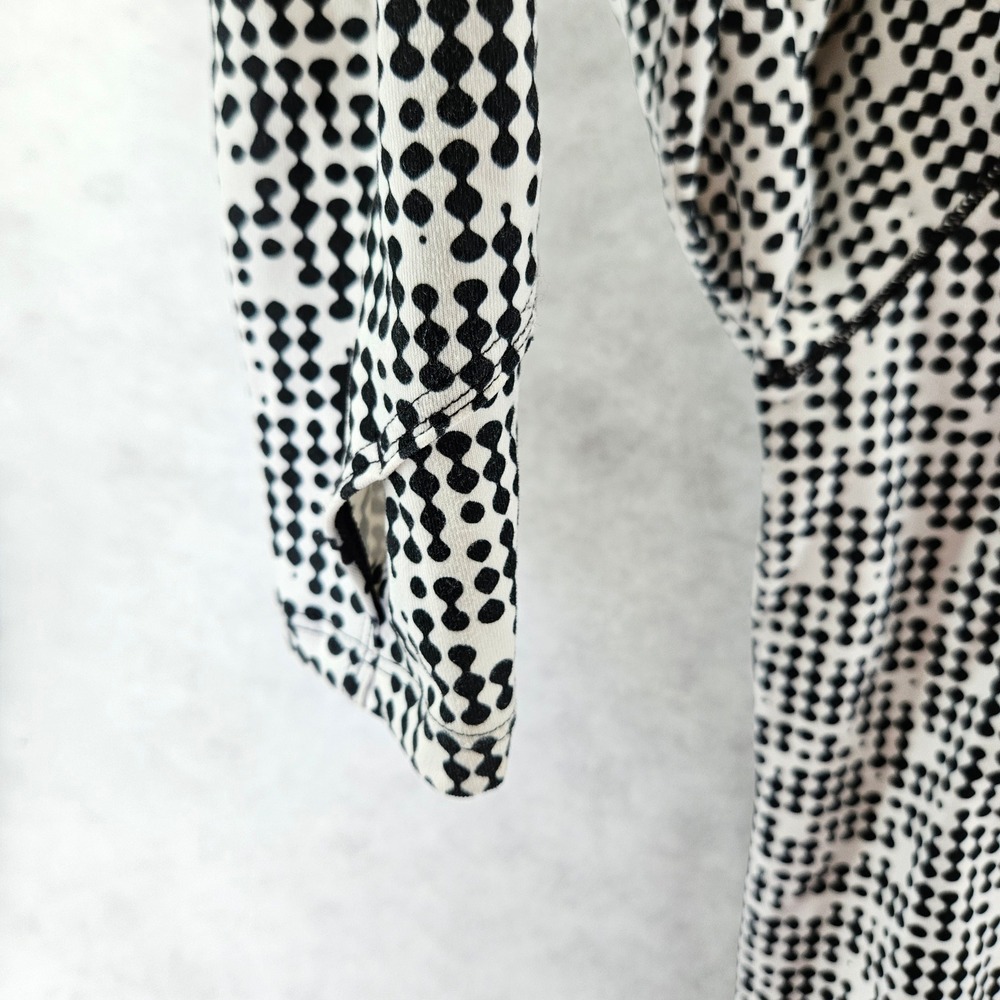 Under Armour Womens Large Long Sleeve Half Zip Pullover Athletic Top Black White - Picture 4 of 12